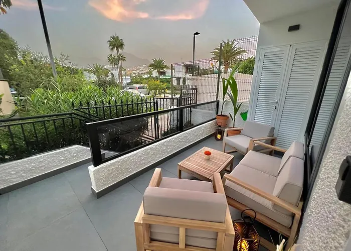 Silver & Brownie, Veracruz Sunset Playa de las Americas (Tenerife)