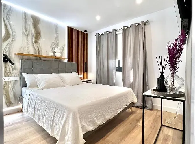 Silver & Brownie, Veracruz Sunset Apartment *